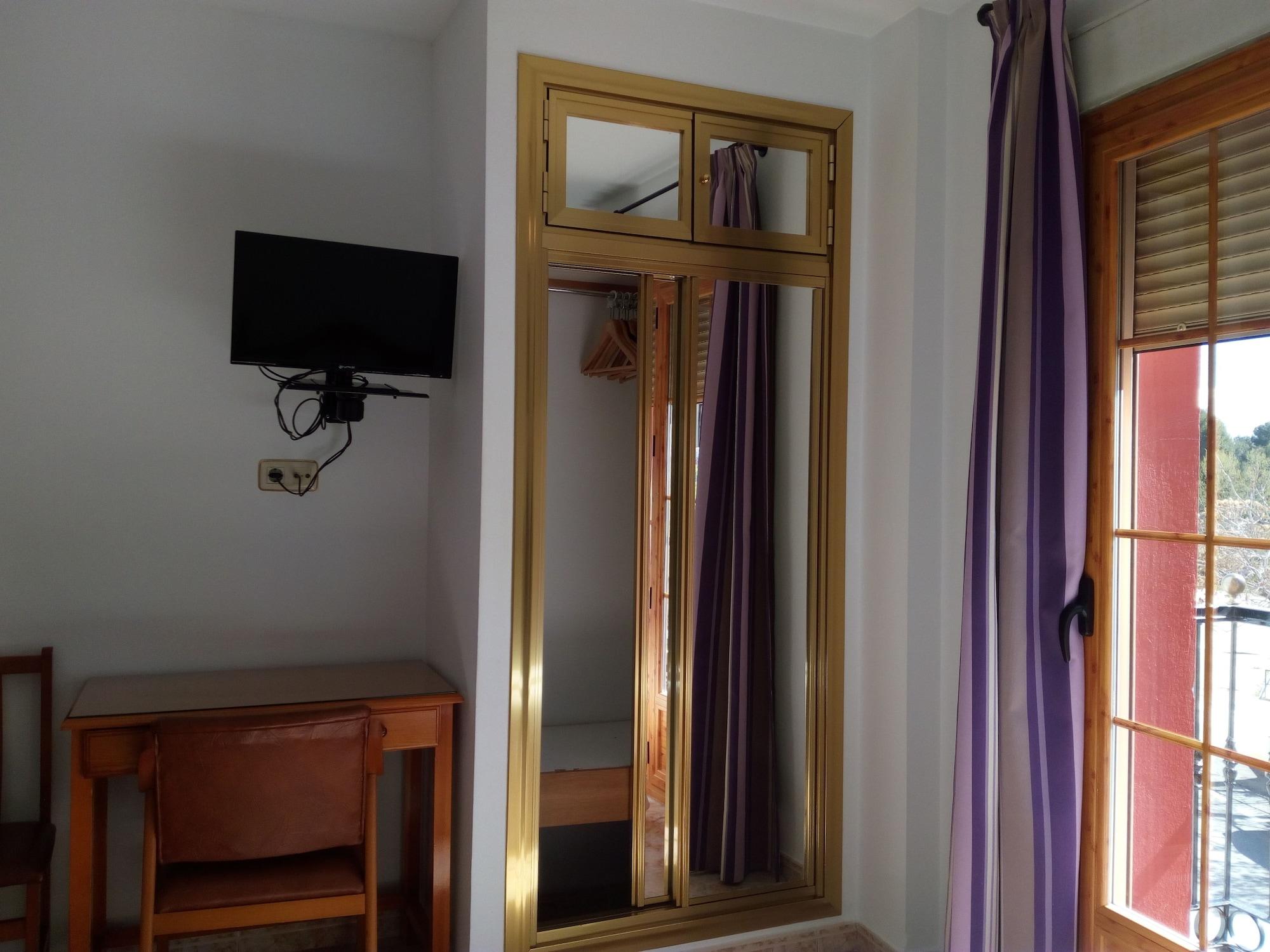 Hostal Rural Montual Los Banos  Exterior photo