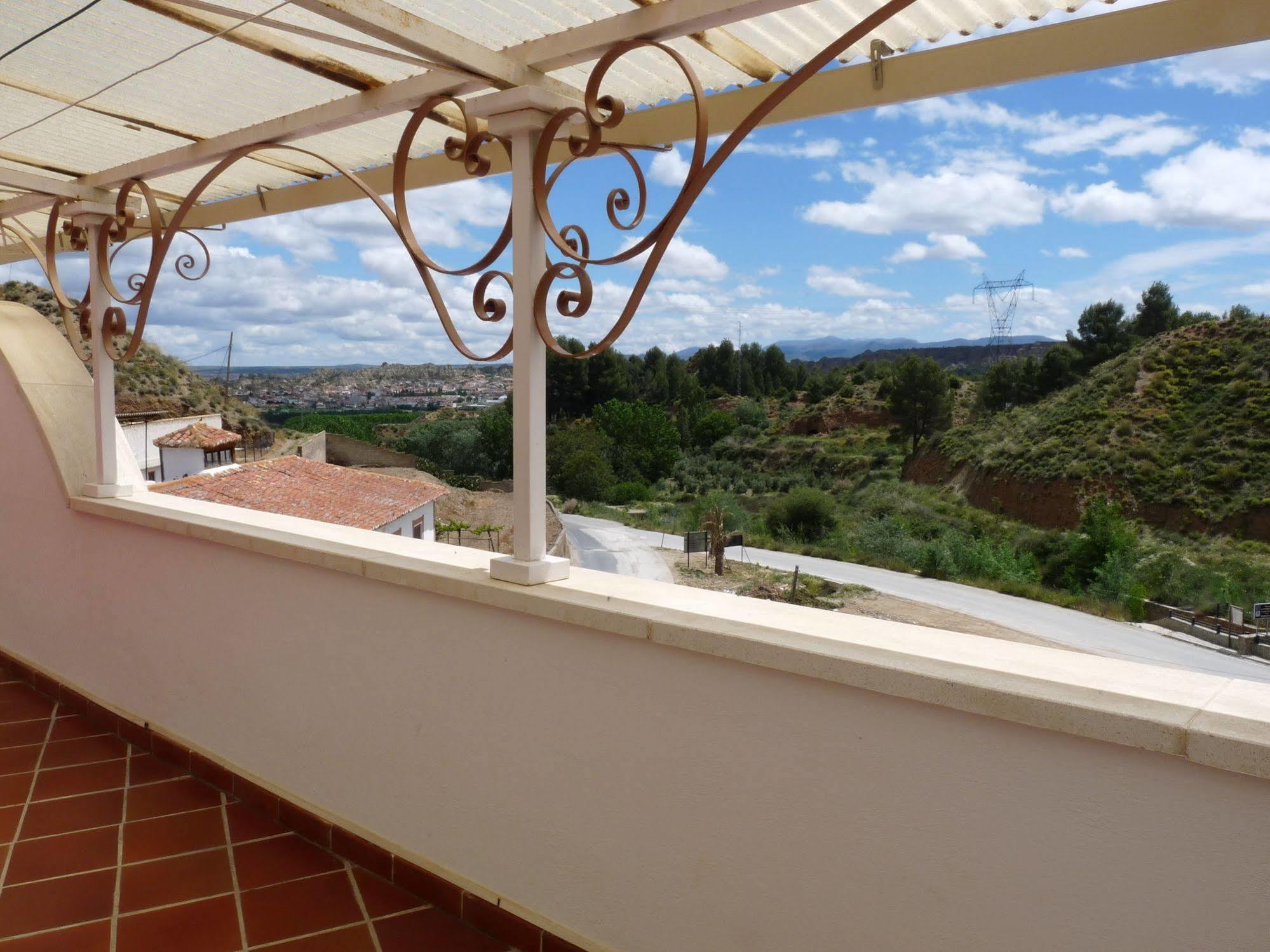 Hostal Rural Montual Los Banos  Exterior photo
